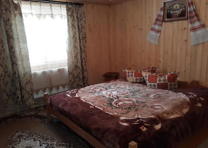 яблуневий сад * Yablunytsya