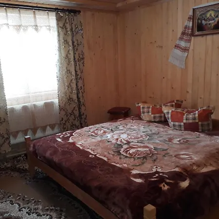 яблуневий сад * Yablunytsya